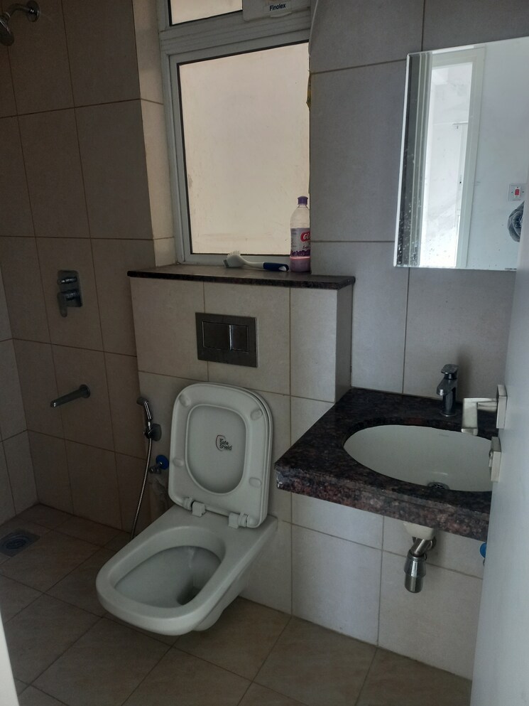 Bathroom, godrej-boulevard 2 Bedroom 691 Sq.Ft. Apartment In Manjari Pune 9154725