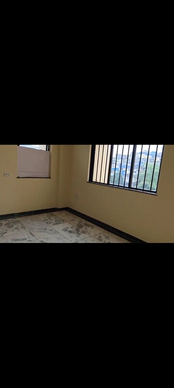Room in 2 BHK Apartment at Hiranandani Estate, Ghodbunder Road – for Sale