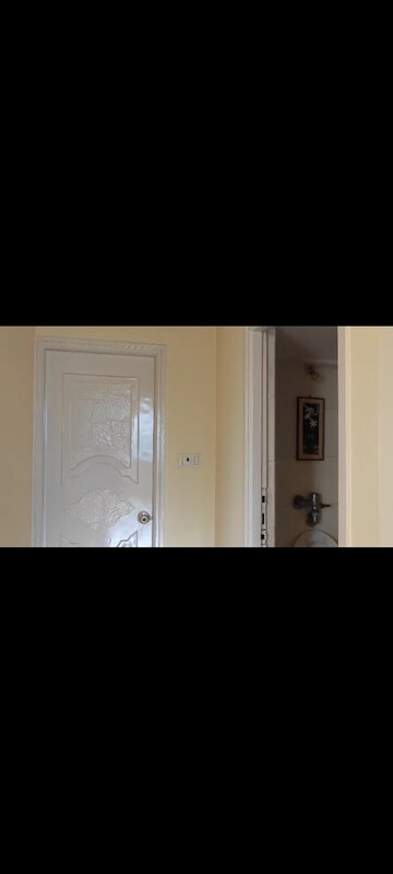 Room in 2 BHK Apartment at Hiranandani Estate, Ghodbunder Road – for Sale