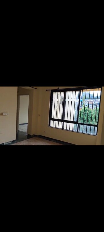 Room in 2 BHK Apartment at Hiranandani Estate, Ghodbunder Road – for Sale