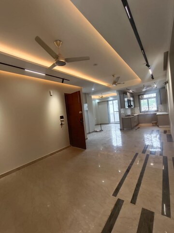 Room in 3 BHK Builder Floor at Sushant Lok 2, Sector 57 – for Rent