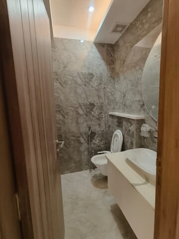 Bathroom in 3 BHK Builder Floor at Sushant Lok 2, Sector 57 – for Rent