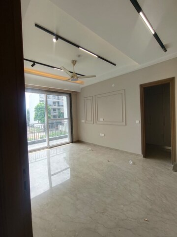 Room in 3 BHK Builder Floor at Sushant Lok 2, Sector 57 – for Rent