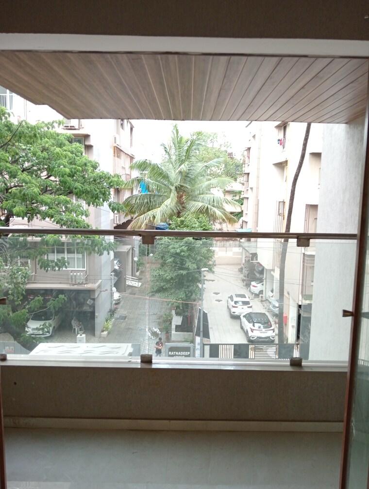 Balcony, acharat-baug 3 Bedroom 1000 Sq.Ft. Apartment In Santacruz West Mumbai 9154812