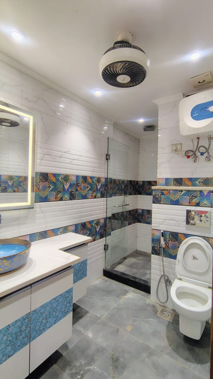 Team Area, dlf-atria 3 Bedroom 1948 Sq.Ft. Builder Floor In Dlf Phase ii Gurgaon 9154840