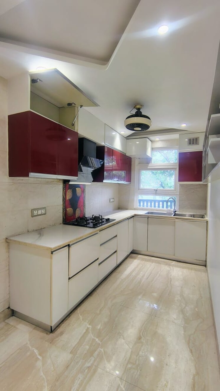 Kitchen, dlf-atria 3 Bedroom 1948 Sq.Ft. Builder Floor In Dlf Phase ii Gurgaon 9154840