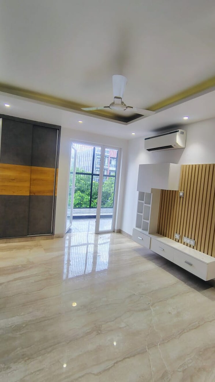 Living Room, dlf-atria 3 Bedroom 1948 Sq.Ft. Builder Floor In Dlf Phase ii Gurgaon 9154840