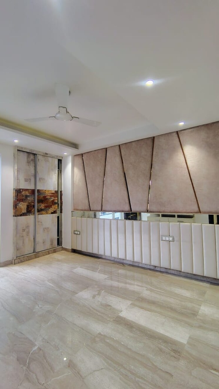Room, dlf-atria 3 Bedroom 1948 Sq.Ft. Builder Floor In Dlf Phase ii Gurgaon 9154840