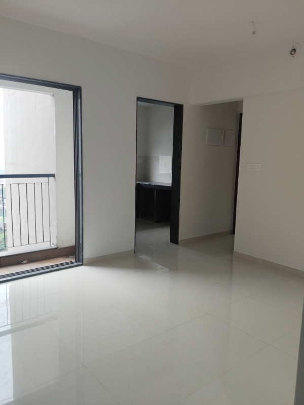 1 BHK + Pooja Room Apartment For Sale in Runwal Eirene