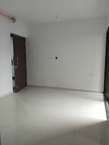 Room in 1 BHK Apartment at Runwal Eirene, Balkum Pada – for Sale