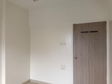 Room in 2 BHK Apartment at Colonnade Apartment, Kharadi – for Sale