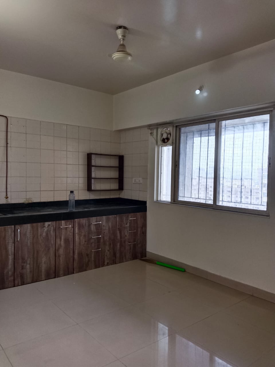 2 BHK Apartment For Sale in Colonnade Apartment