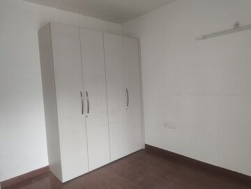 Room in 3 BHK Apartment at Mapsko Mount Ville, Sector 79 – for Rent