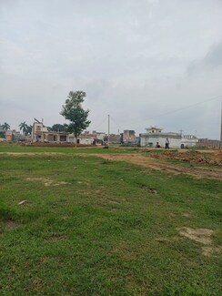Plot For Sale in Dheeraj Nagar