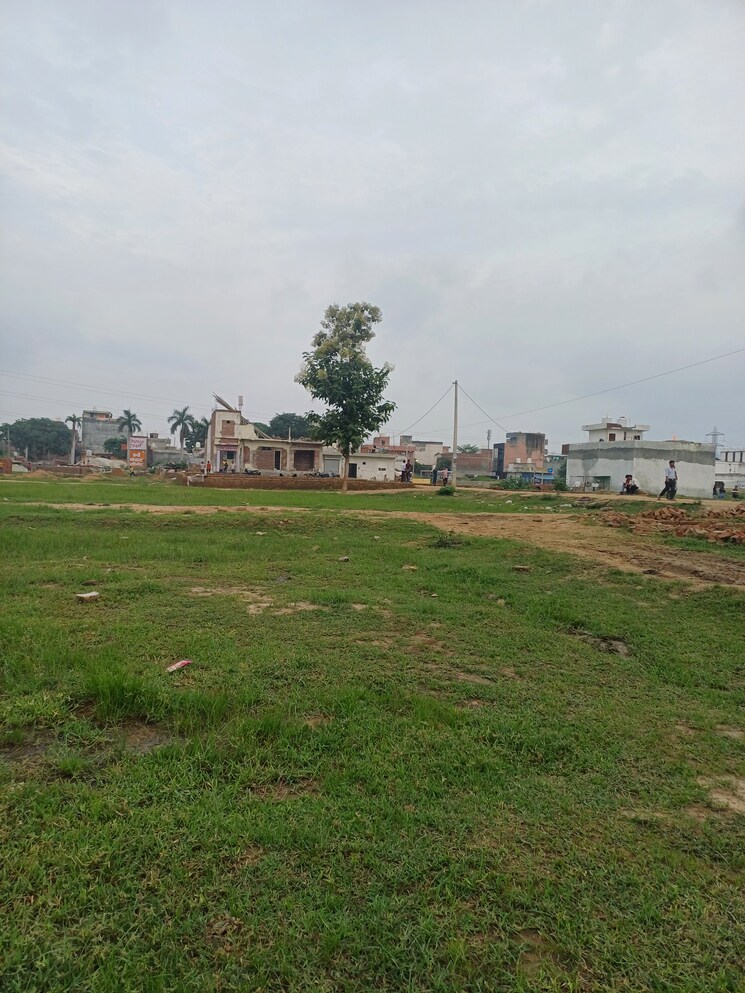 Garden, dheeraj nagar  139 Sq.Yd. Plot In Dheeraj Nagar Faridabad 9154919