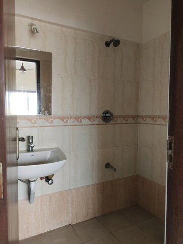 Master Bedroom in 3 BHK Apartment at Andheri West – for Rent