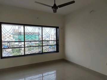Room in 3 BHK Apartment at Andheri West – for Rent