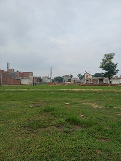 Plot For Sale in Dheeraj Nagar