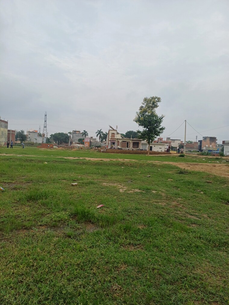 Garden, dheeraj nagar  140 Sq.Yd. Plot In Dheeraj Nagar Faridabad 9154932