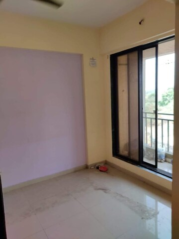 Room in 2 BHK Apartment at Geomatrix Silvercrest, Khanda Colony – for Sale