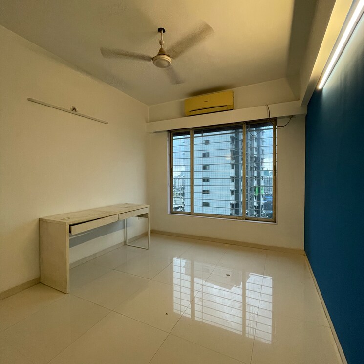 Room, goregaon east 2 Bedroom 725 Sq.Ft. Apartment In Goregaon East Mumbai 9154942