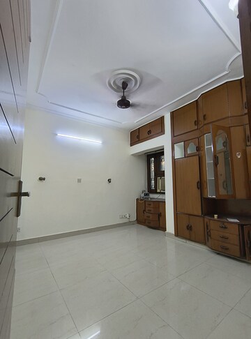 3.5 BHK Apartment For Rent in Sarita Vihar Pocket-J RWA, Sarita Vihar