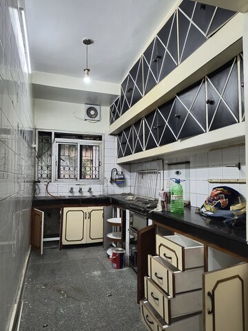 Kitchen in 3.5 BHK Apartment at Sarita Vihar Pocket-J RWA, Sarita Vihar – for Rent