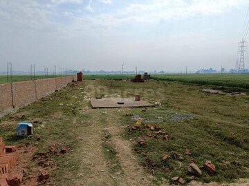  Plot For Sale in Sampatchak