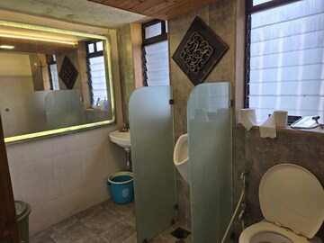 Team Area in  Office Space at Garnet Paladium, Goregaon East – for Rent