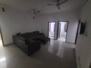 Room in 2.5 BHK Builder Floor at RWA Apartments Sector 50, Sector 50 – for Rent