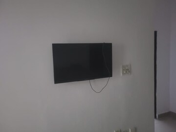 Furnished Amenities in 2.5 BHK Builder Floor at RWA Apartments Sector 50, Sector 50 – for Rent