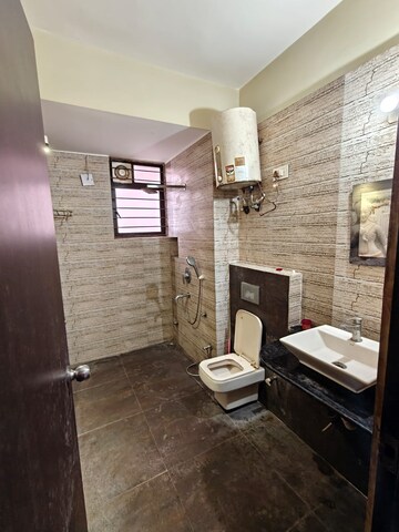 Bathroom in 1.5 BHK Villa at Maula Ali – for Rent