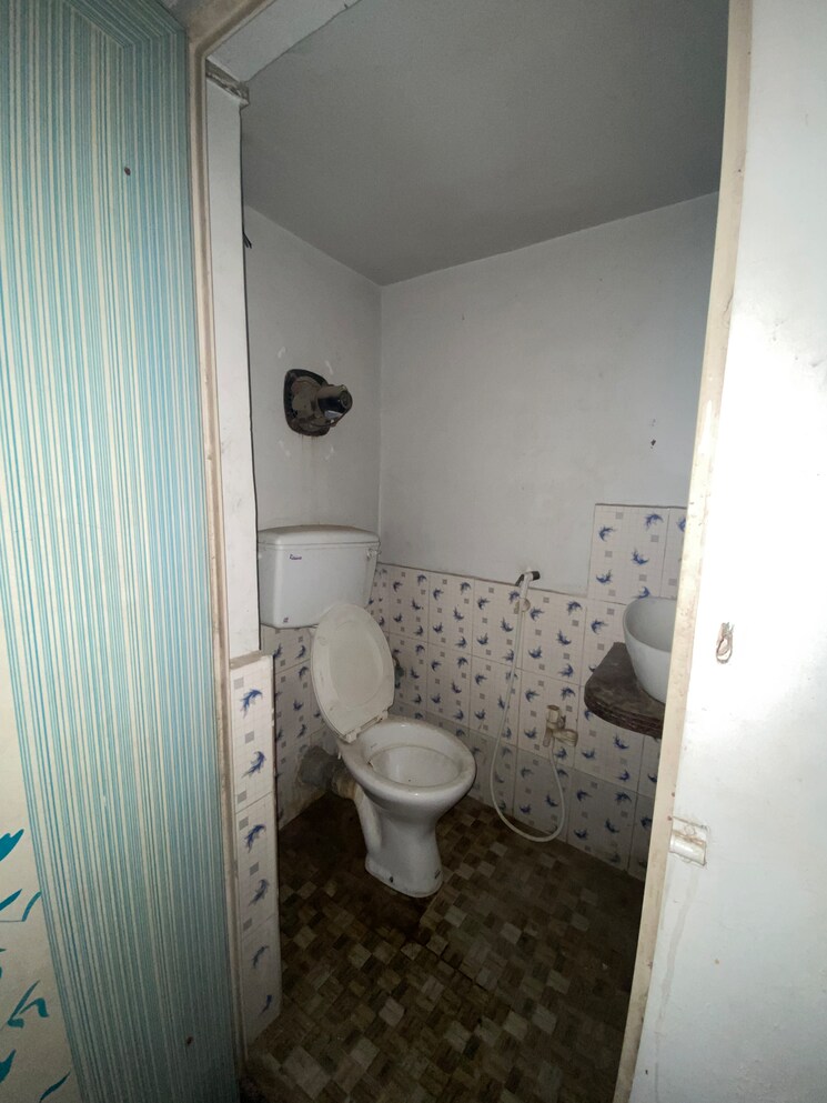 Team Area, chinar park Commercial Office Space 400 Sq.Ft. In Chinar Park Kolkata 9155040