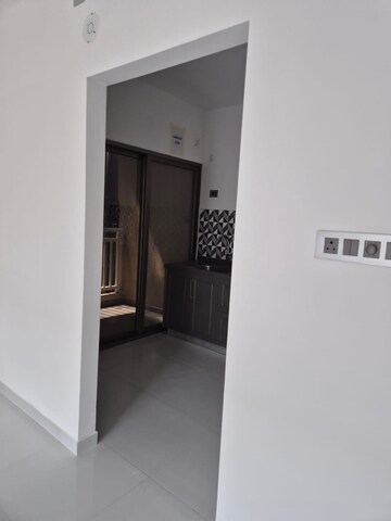 Room in 2 BHK Apartment at Bramhacorp The Collection, Kalyani Nagar – for Rent
