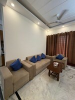 3 BHK + Servant Room 1600 Sq.Ft. Builder Floor in Sector 57