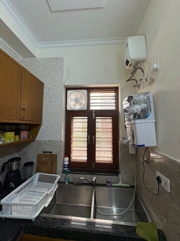 Kitchen in 3 BHK Builder Floor at Sector 57 – for Rent