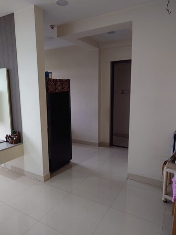 Room in 1 BHK Apartment at Haware Altura, Vikhroli East – for Sale