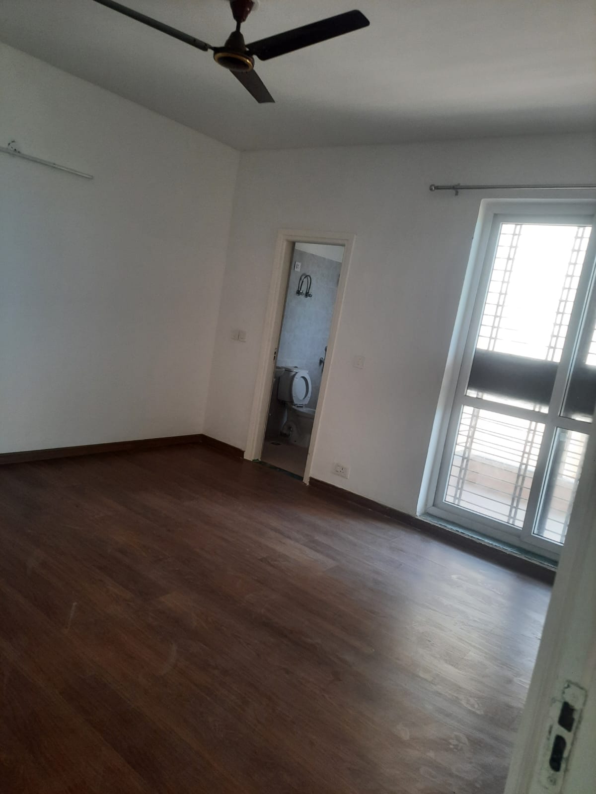 3.5 BHK + Pooja Room,Study Room,Extra Room Builder Floor For Sale in BPTP Park Elite Premium