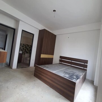 Room in 2 BHK Apartment at Apex Our Homes, Sector 37c – for Rent