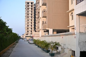2 BHK Apartment – Exterior View View at Shri Balaji BCC Greens, Deva Road - for Rent