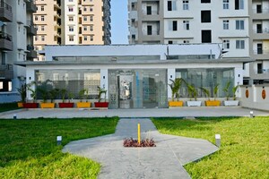 2 BHK Apartment – Exterior View View at Shri Balaji BCC Greens, Deva Road - for Rent