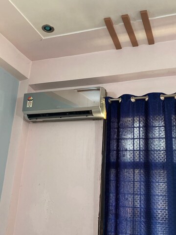 Bedroom in 1.5 BHK Builder Floor at Viram Khand – for Rent