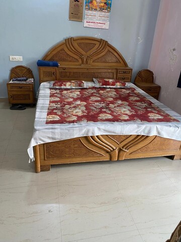 Bedroom in 1.5 BHK Builder Floor at Viram Khand – for Rent