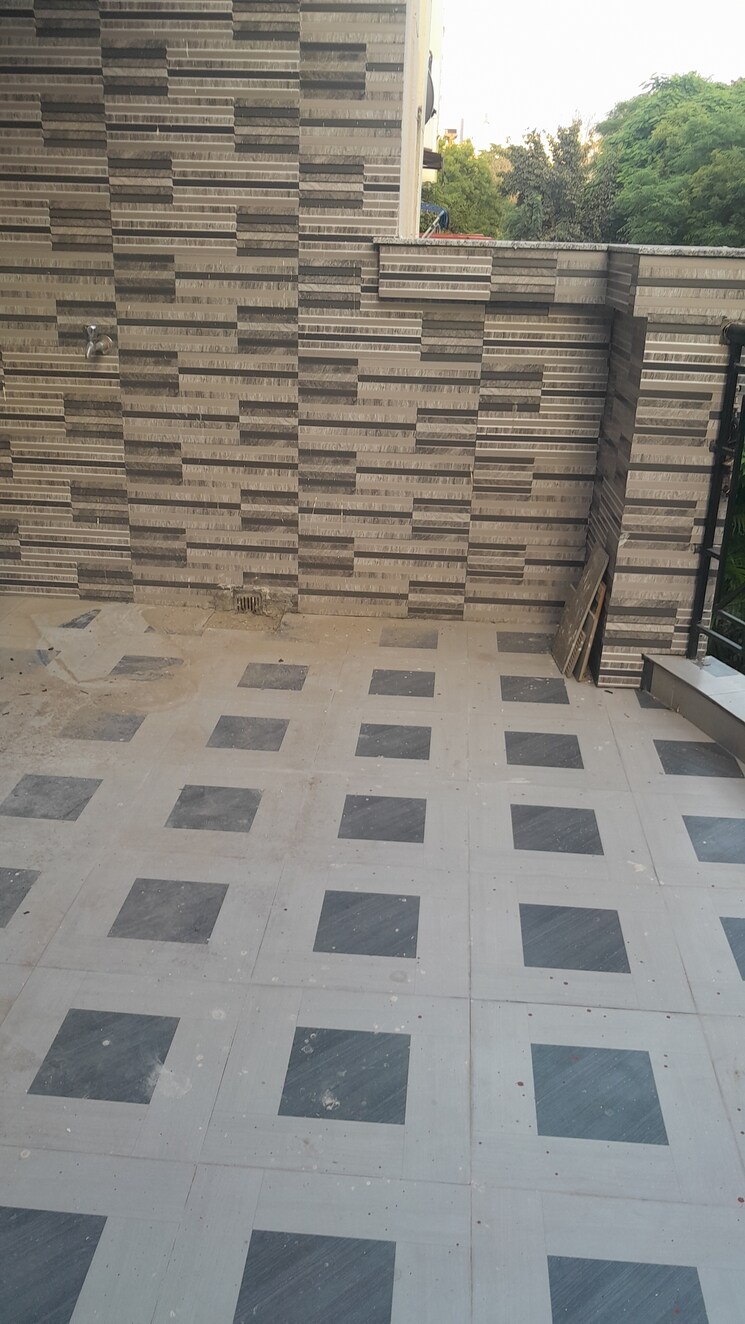 Exterior View, ss-mayfield-gardens 3 Bedroom 1600 Sq.Ft. Builder Floor In Sector 51 Gurgaon 9155220