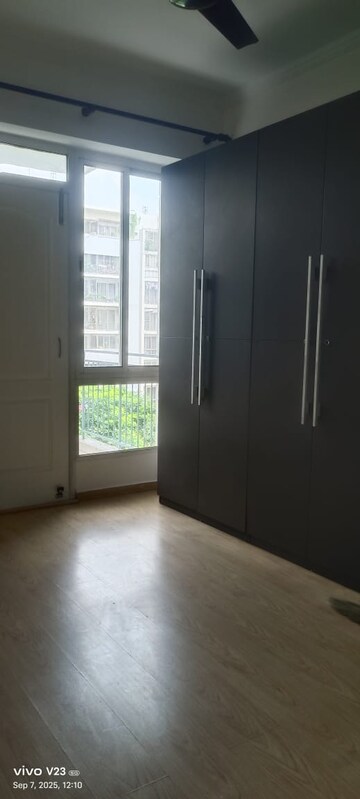 Room in 3 BHK Apartment at Bestech Park View City 2, Sector 49 – for Rent