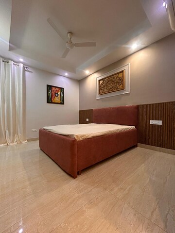 Bedroom in 3 BHK Builder Floor at Palm Residency Chhatarpur, Chattarpur – for Rent