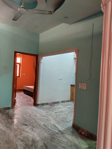 Room in 2.5 BHK Builder Floor at Sector 23 – for Rent