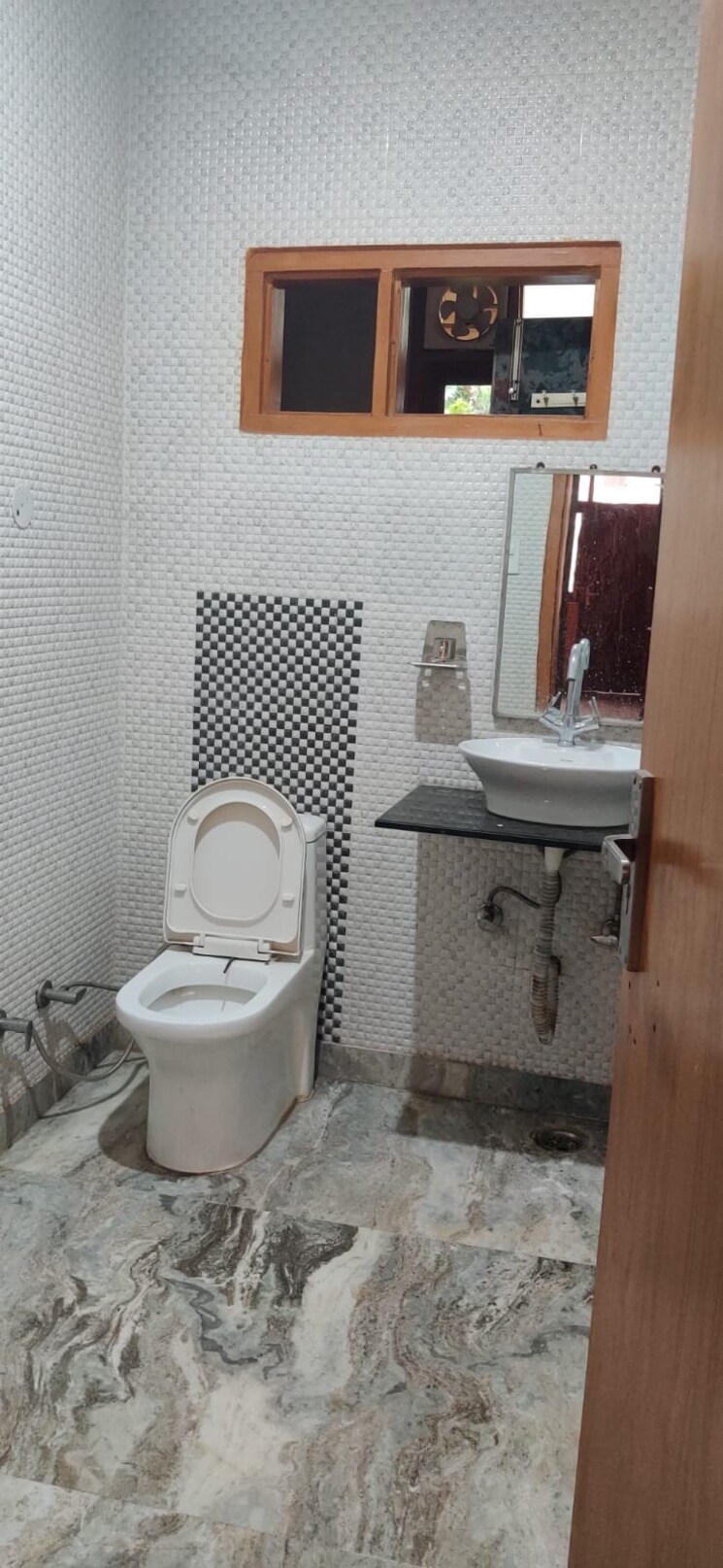 Bathroom, sector 23 2.5 Bedroom 1800 Sq.Ft. Builder Floor In Sector 23 Gurgaon 9155234