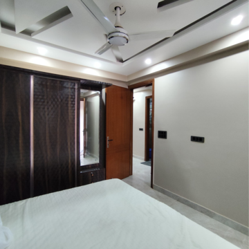 Room in 3 BHK Builder Floor at Kishangarh – for Sale