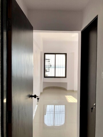 Bathroom in 4 BHK Apartment at Mermaid 1 CHS, Cbd Belapur Sector 11 – for Sale